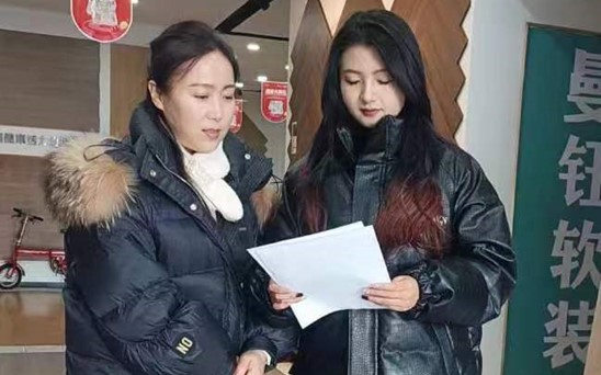 ���@�W�ӆ����{�����L���P����^����������r