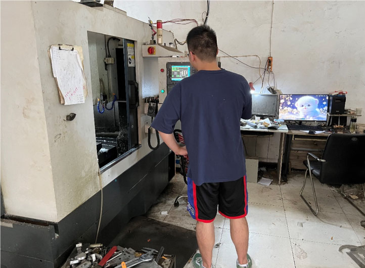 �{������屘�^���y�C�ӹ���I��̽ӑ�����D���µęC���c����