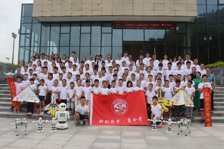 ���l(xi��ng)�����d����(m��ng)ƽ�����Ƅ�(chu��ng)��(sh��)�`�P(y��ng)���_�I(y��ng)�� ���������Ƅ�(chu��ng)������(sh��)�`�F(tu��n)���M(j��n)ƽ��