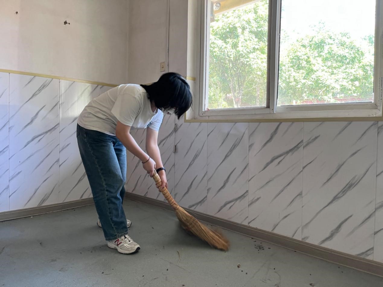 �A�����ܽ���һ��־Ը���Ռ��`�F���M�|ɽչ�_���`