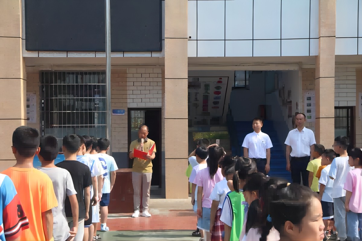 ���ϴ�W��ͨ�\ݔ���̌WԺ�ڞgꖽ��^С�W�e�С�����С�W˼�����ν���һ�w�����O���ء����ƃxʽ