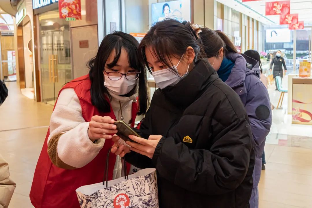 ��ȼ�����o�{�� ӭ���͸�����ζ