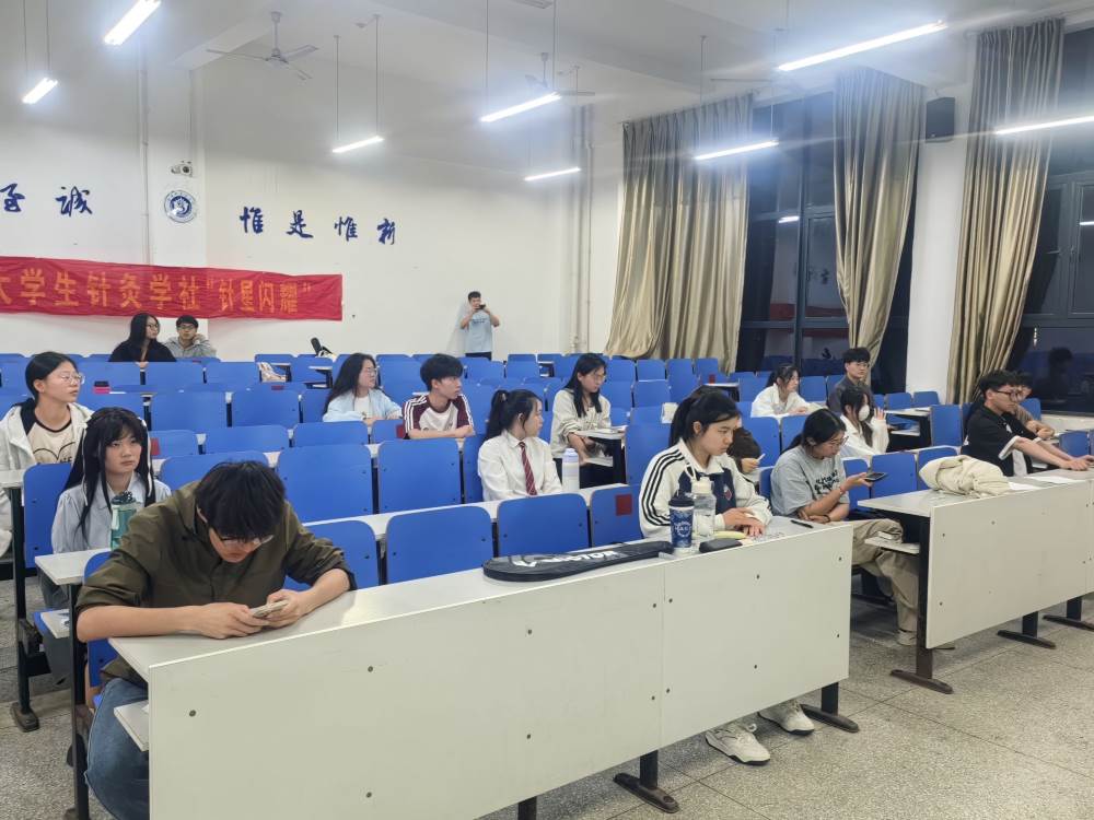 "����Wҫչ��S ���֌W�Ӹ��hâ������У�ɹ��e�k�׌�����Wҫ���t(y��)֪�R��ِ�Qِ"