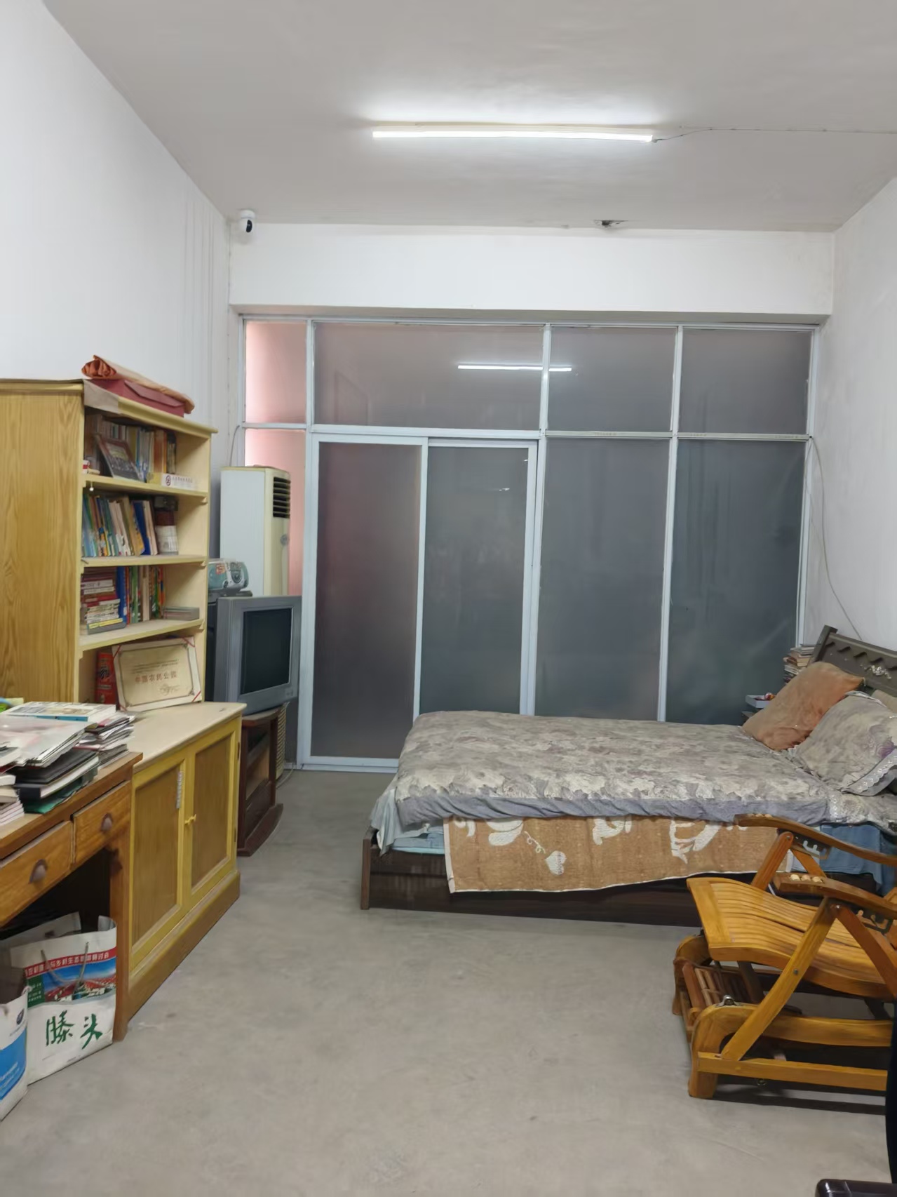 ׷��������E�������������