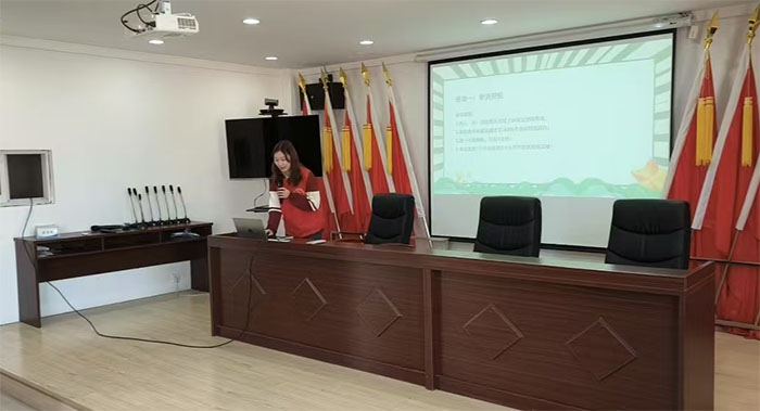 ���мtɫ���� �c��ͯ�ĉ��롪��������t�������v�F����ꖴ��_չ�tɫ���}�������