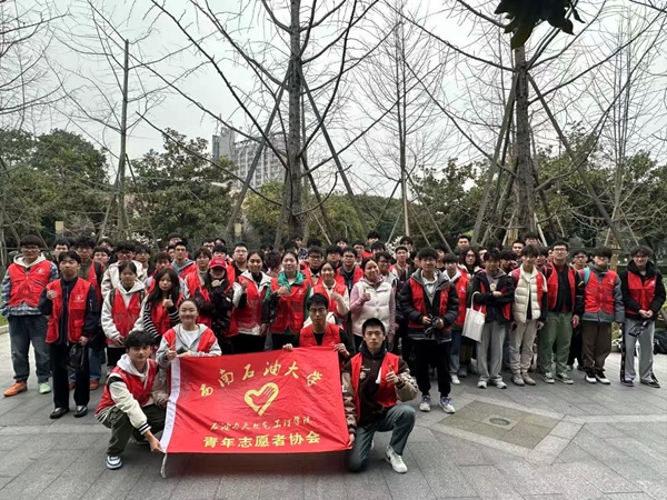 ����ʯ�ʹ�W��־�f�e�k���Gɫ�R���ɡ���� �������`�Эh������