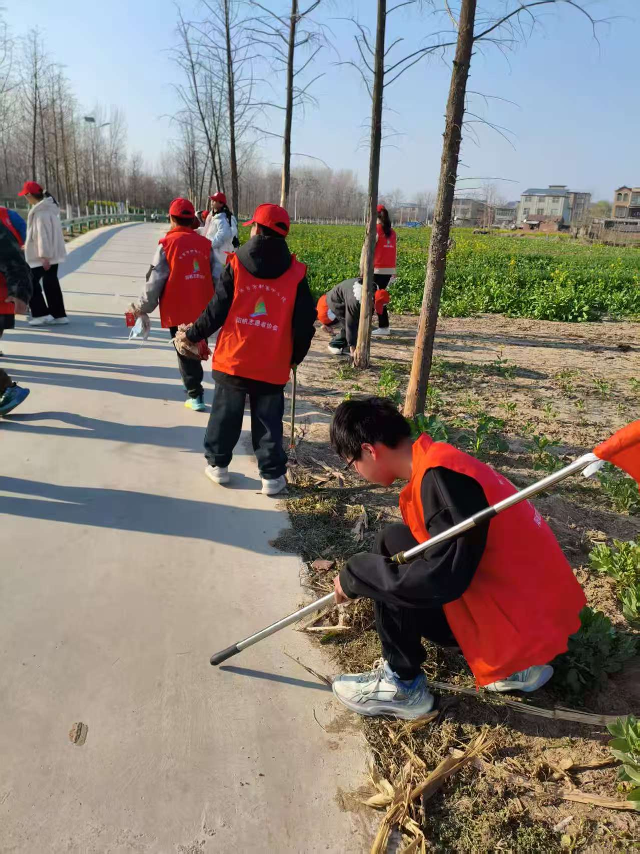 �h(hu��n)��·�ϣ��҂����鴺�⡪����ͯ���o�G���GҰ��ۙ��־Ը���