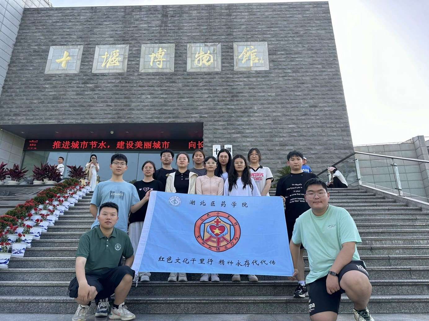 �����ꍘ�V�q���������β�ؓ�ഺ