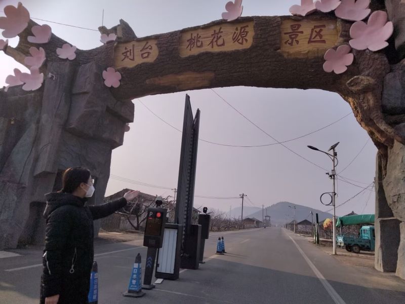 ��ɫ���_��lչ�������l���\���d