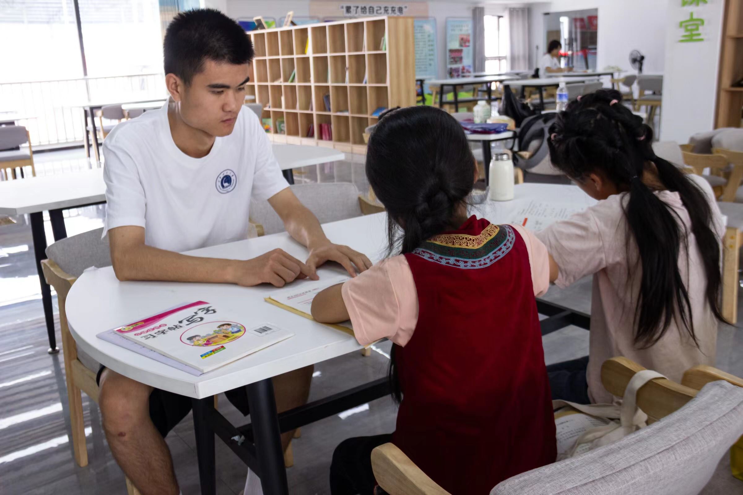 �貕r�⣬�����A�¡����۝�Խ��־Ը�F֪�R֮���c��ů֮�۵Ľ��