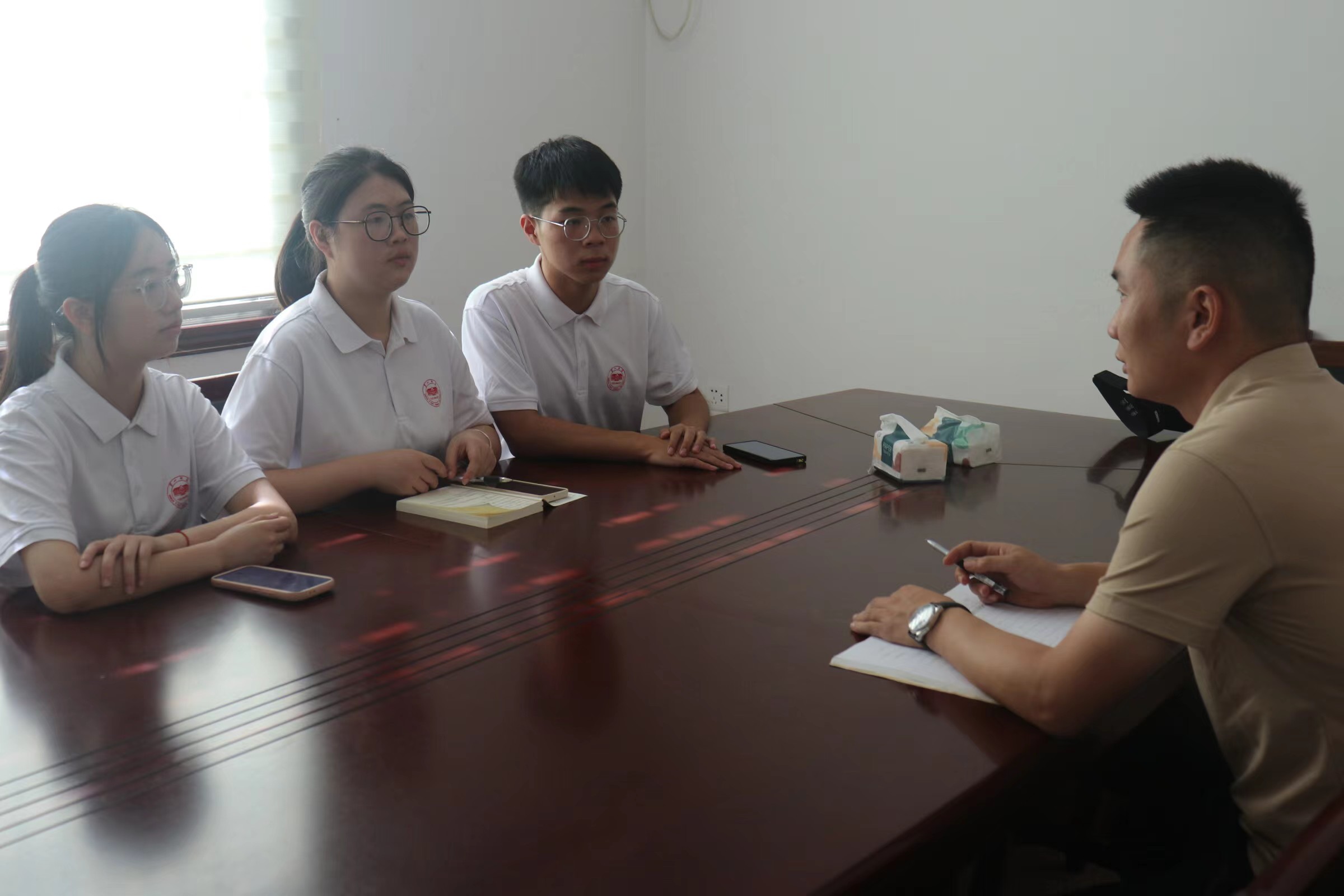 �F�Y֮������_���{���L��ͬ�ĈA