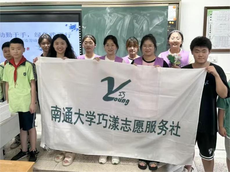 �ڄ������� �Gɫ�`���У����������Gɫ�Ļ����`���v�F���Mꑺ��lС�W