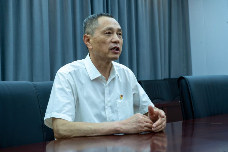 ����������W(xu��)�����мtɫ�������������(f��)�d