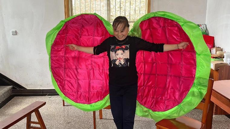 ���������棬���zչ������ҳ��d�l��ӛ���ķ��z�Ļ�