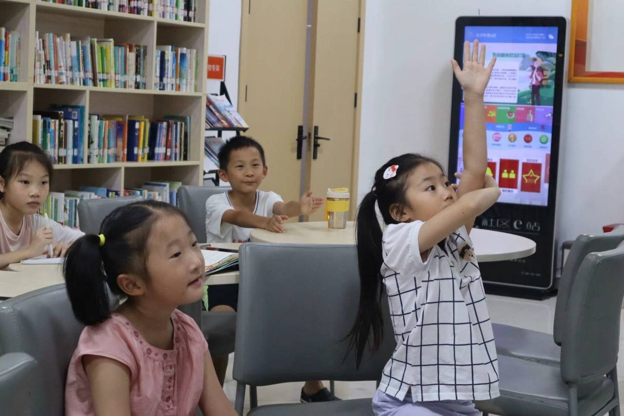 ���ώ�����W(xu��)����Z�W(xu��)Ժ���L(zh��ng)ɳ�ЌW(xu��)������^(q��)�������(hu��)��(sh��)�`�F(tu��n)�_չ��ɫ�����n�̻��(d��ng)