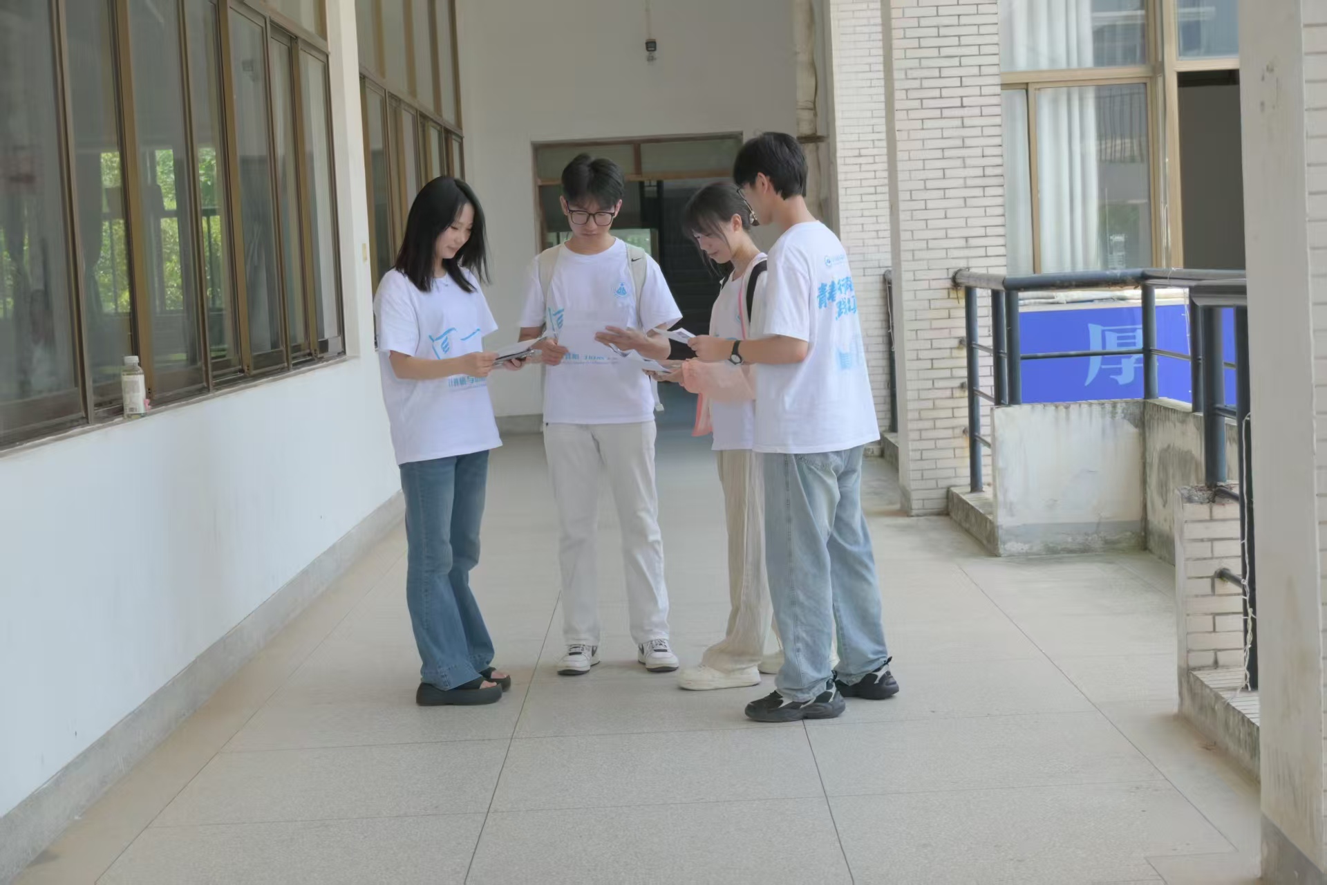 �A �W���������½����w򞡪��Ӌ�ŌWԺ���W�͎͈F��ʏ���С��Ŀeվ��������������`�F�