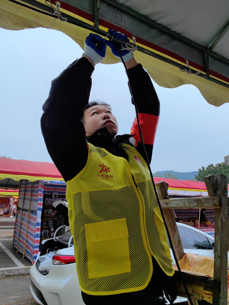 �m��W�ӷ����l�����cӭ������־Ը���գ����������·Շ�