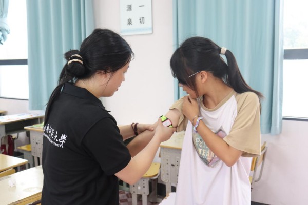 ���r��(sh��)��(j��)�(q��)�ӽ������B(y��ng)�����������ώ����������������`�F�ԿƼ��x���l(xi��ng)���\�ӽ������M�n��