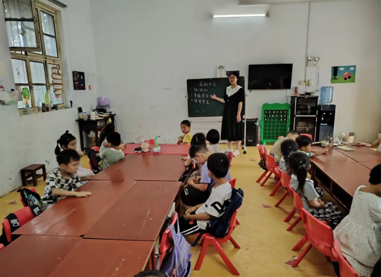 �]���ഺ��ˮ�����P�ڄ�ˮ���񡪡��׃����Wϵ�л��չʾ