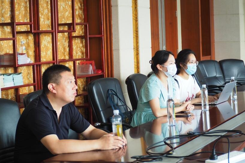 ɽ�|��W(xu��)�T������(w��)�F���u��ꠣ������ں��I(y��)�B(t��i)����(sh��)���x�ٰܴl(f��)չ