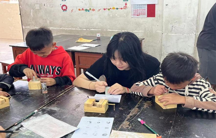 �Ͼ�ؔ(c��i)��(j��ng)��W(xu��)֧���(du��)׭����Фӡ�̳�����Ԋ(sh��)�ϣ��С�W(xu��)ͯ��ͯȤ