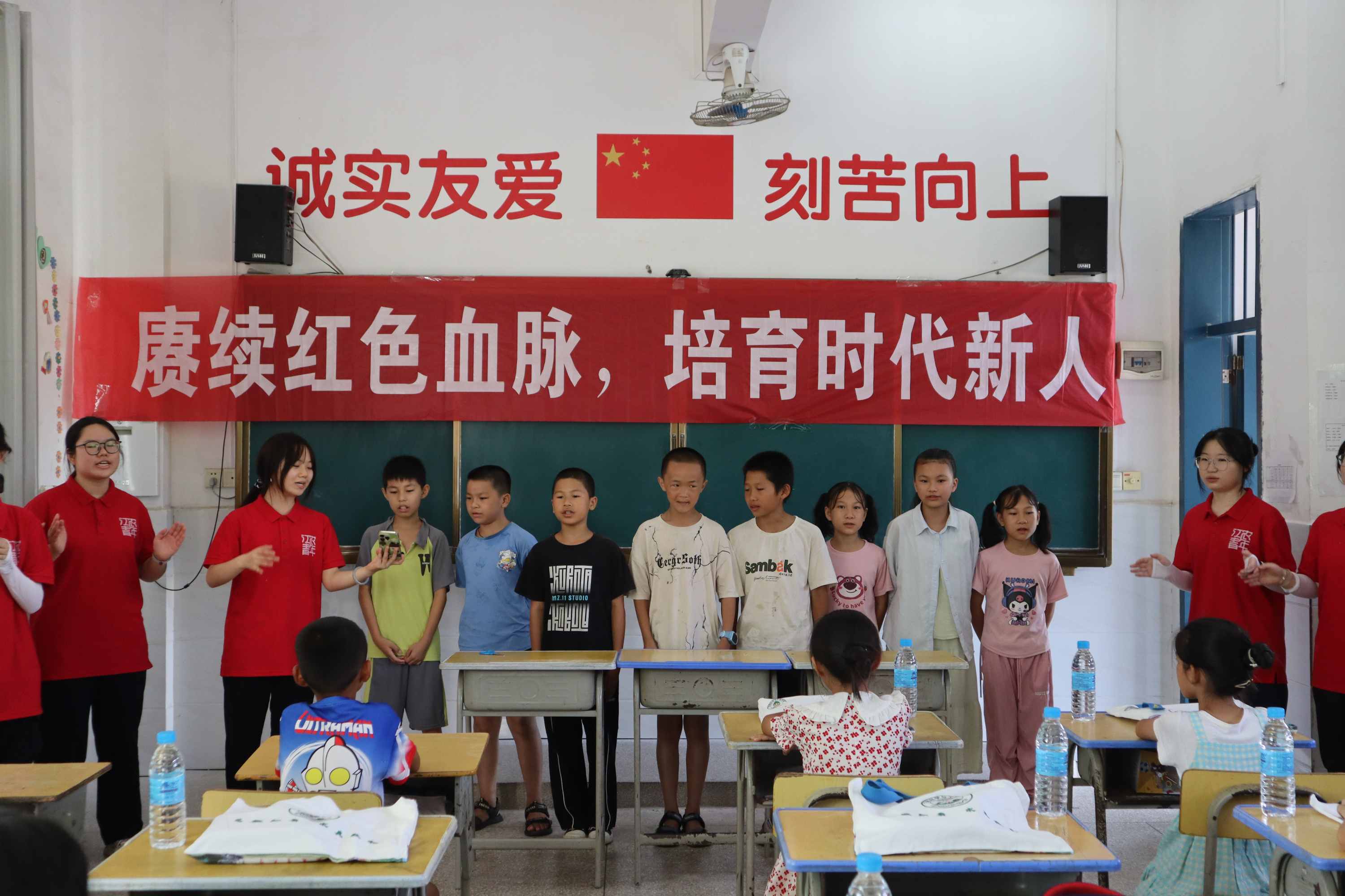 �L���L����ͯ�꣬�ഺ��I���l�����������r�I��W�����WԺ��΢��ͯ�С����ڡ������l�����`���