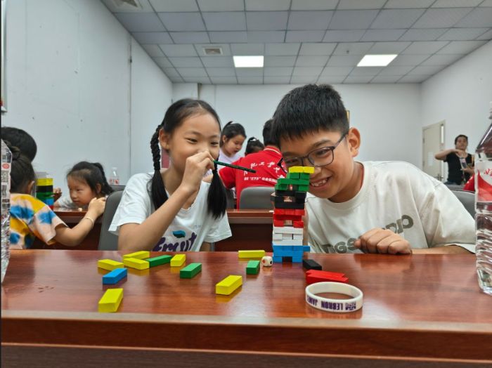 ����ͯ�ġ���ˇ���� ������ľ�cˮ�����̌WԺ��������x���g������������`�F����M�������_չ���ֹ����