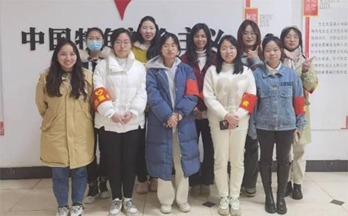 ���ώ�����W�̌WԺ21���РI���_չ�W���h���