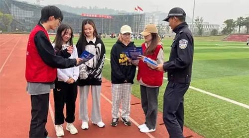 �Ĵ�������ȭ������W���͘I���P����