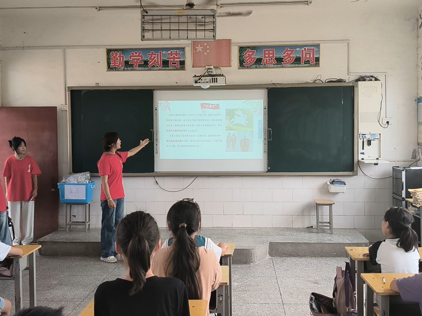 Ӣ�۹�������ഺʹ����?li��n)��?></a></li></ul>
<ul class=