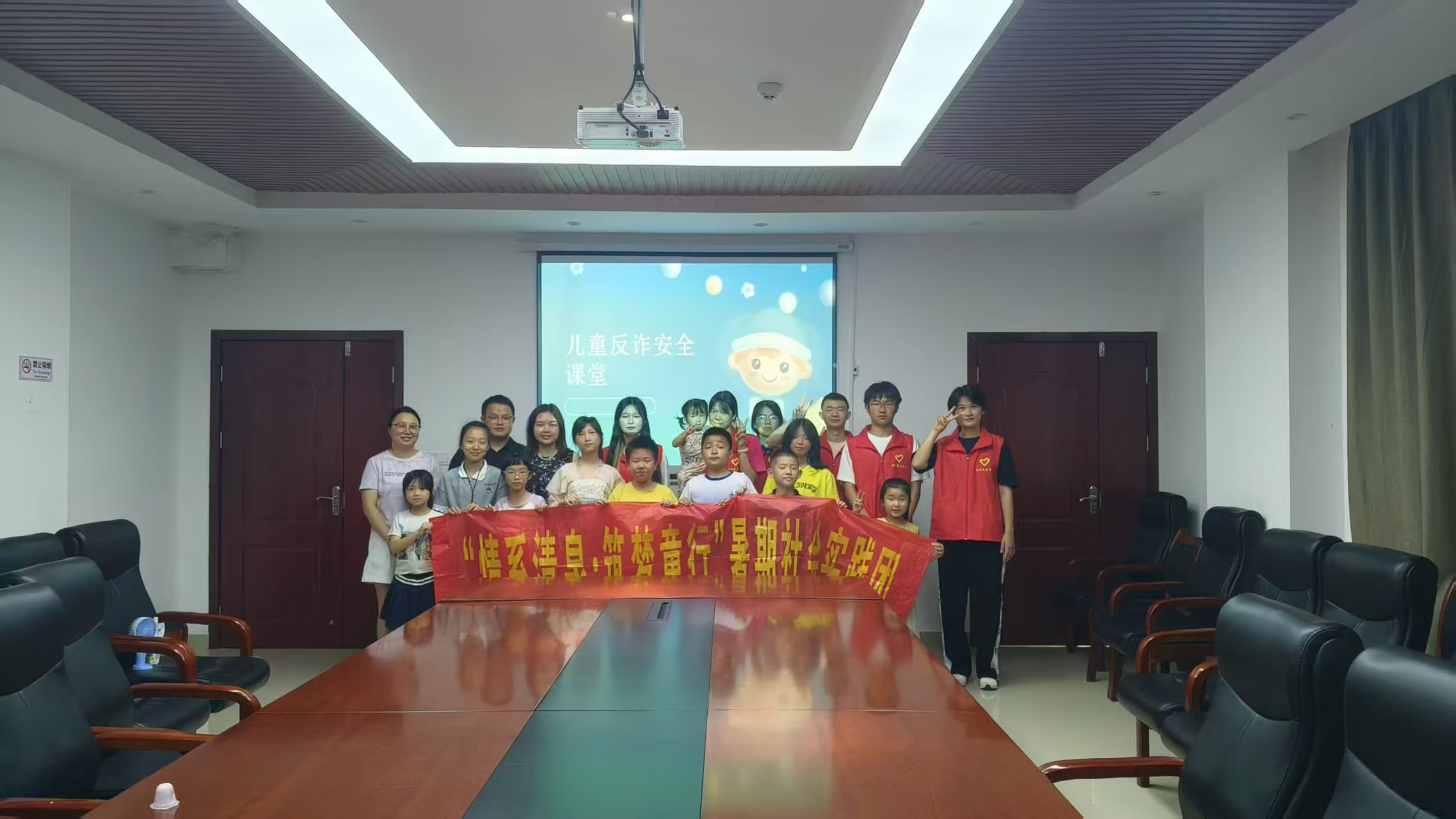 ���Ϲ��W(xu��)Ժ��W(xu��)Ժ����ϵ��Ȫ ����ͯ�С���(sh��)�`�F(tu��n)���M(j��n)��Ȫɽ��^(q��)