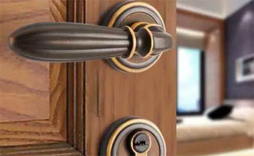 �i���Ľ^��