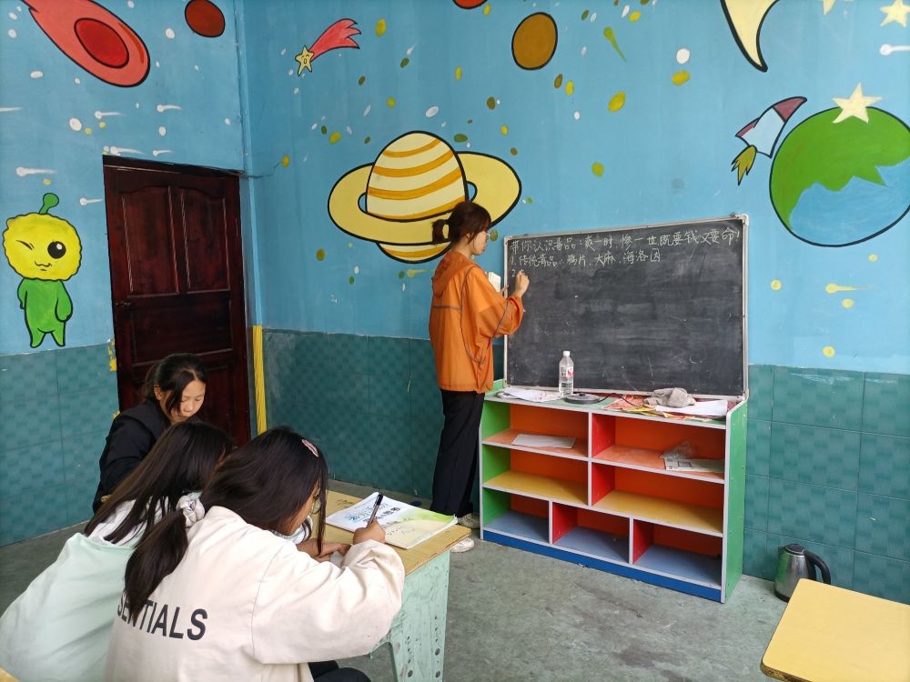 ����ʯ��W����֧���ώ��ж��h���������ഺ����