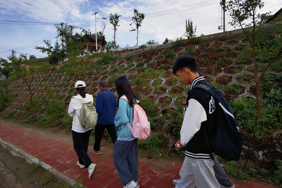 ��ɽ���l����ĩ΢̎Ҋ�l�����d֮·