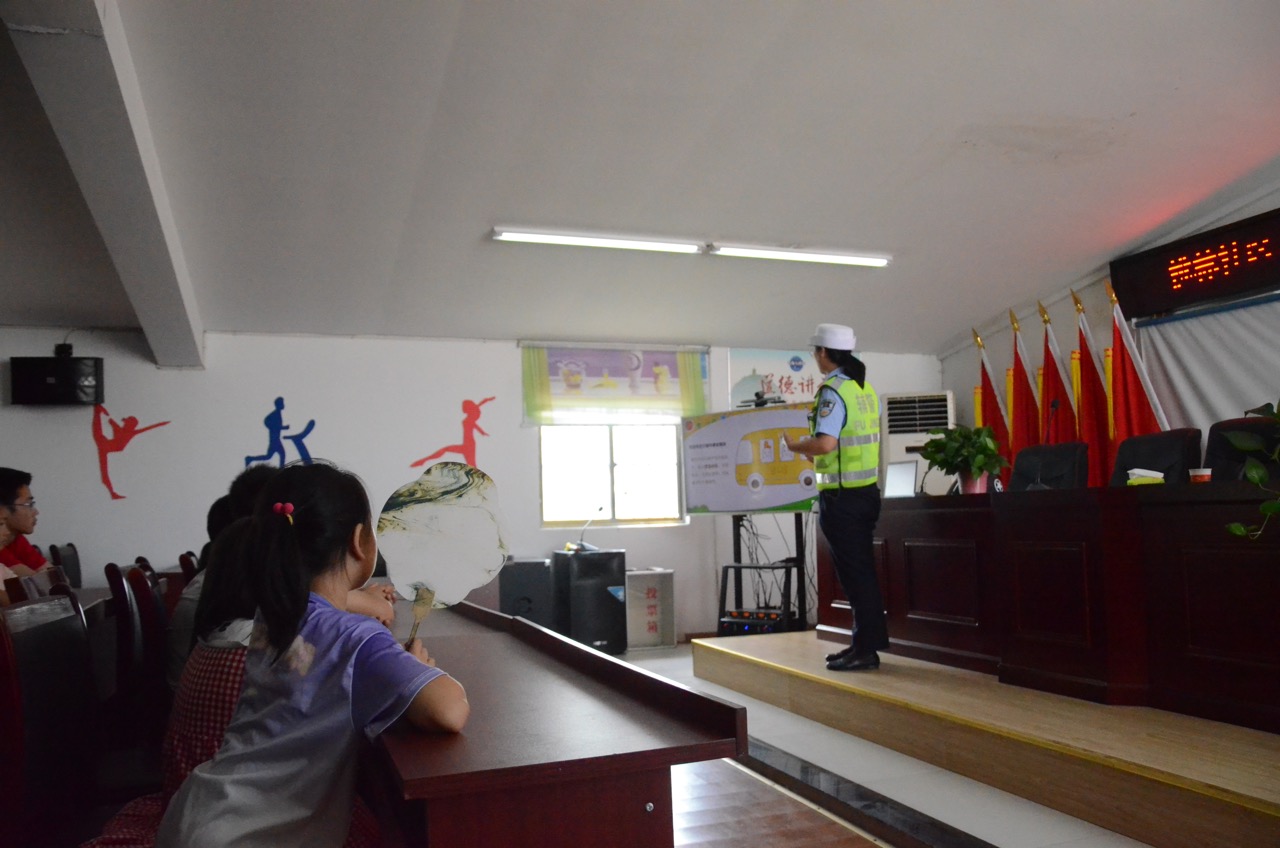 ��ؔ�W�����M�r�ҕ��ݣ���ͨ��ȫӛ���У��\��̫�O���w��