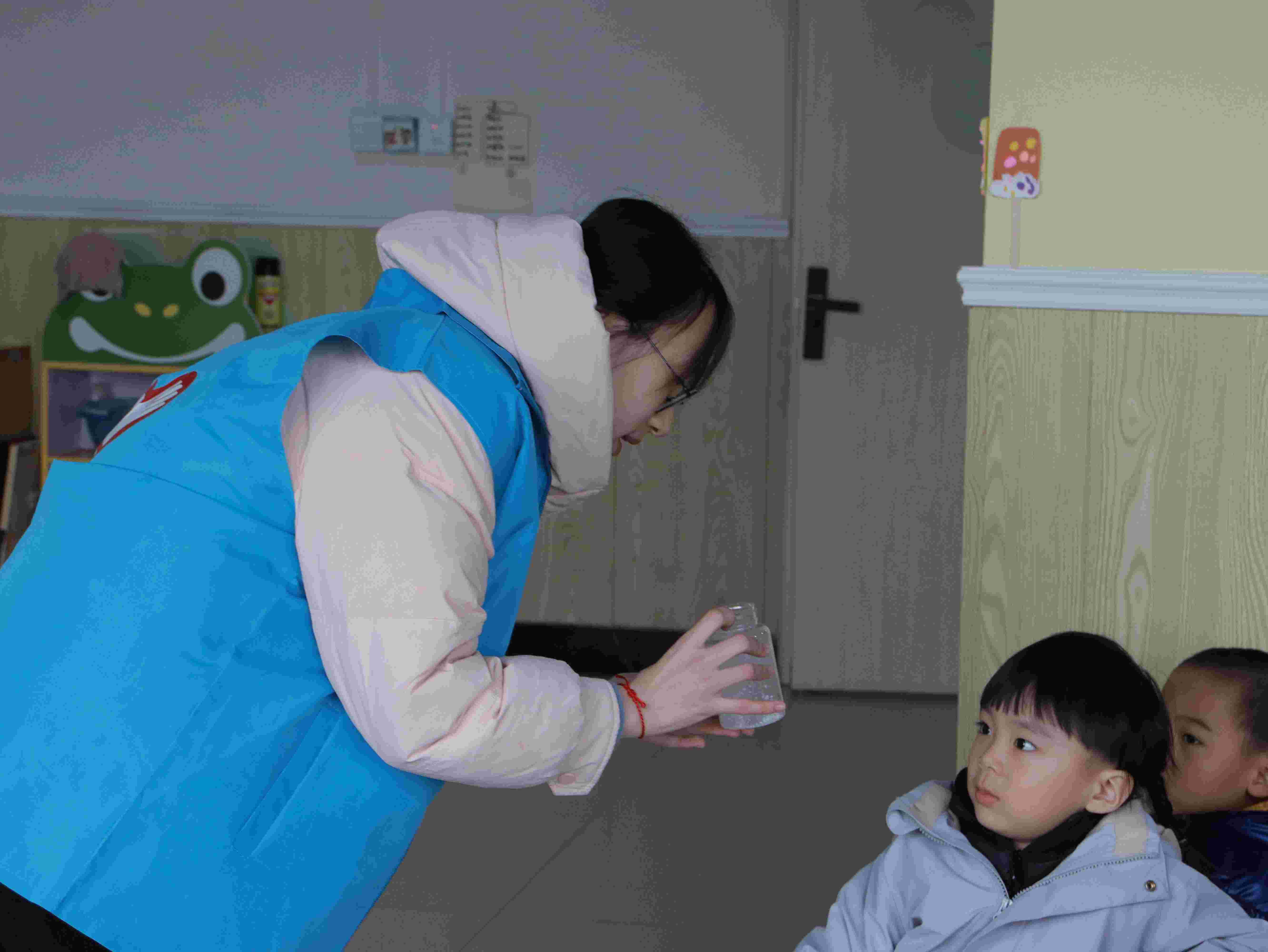 ����֪�Rӛ���g��������ȫС�lʿ