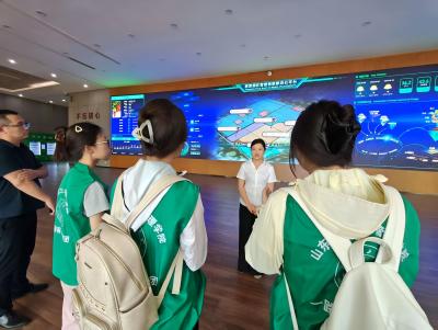 ����ʾ���@̽�أ��۷��ڷ����씳���x���Gɫ�pA�߲��@�ӟ���