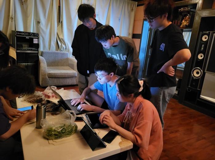 �����l(xi��ng)�����d���L���������������m�ݴ�W(xu��)����կ�Ͽh�����(zh��n)���ڌ��`�F(tu��n)�_չ���`�{(di��o)�л��