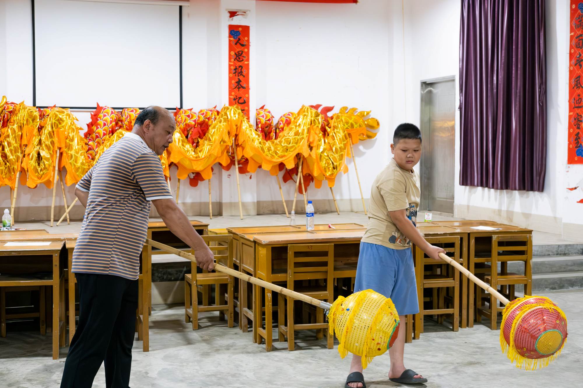 ��퍌�����н��ͯ�������m���} �����A�ώ�����W�����ǻ����`��n�̈��