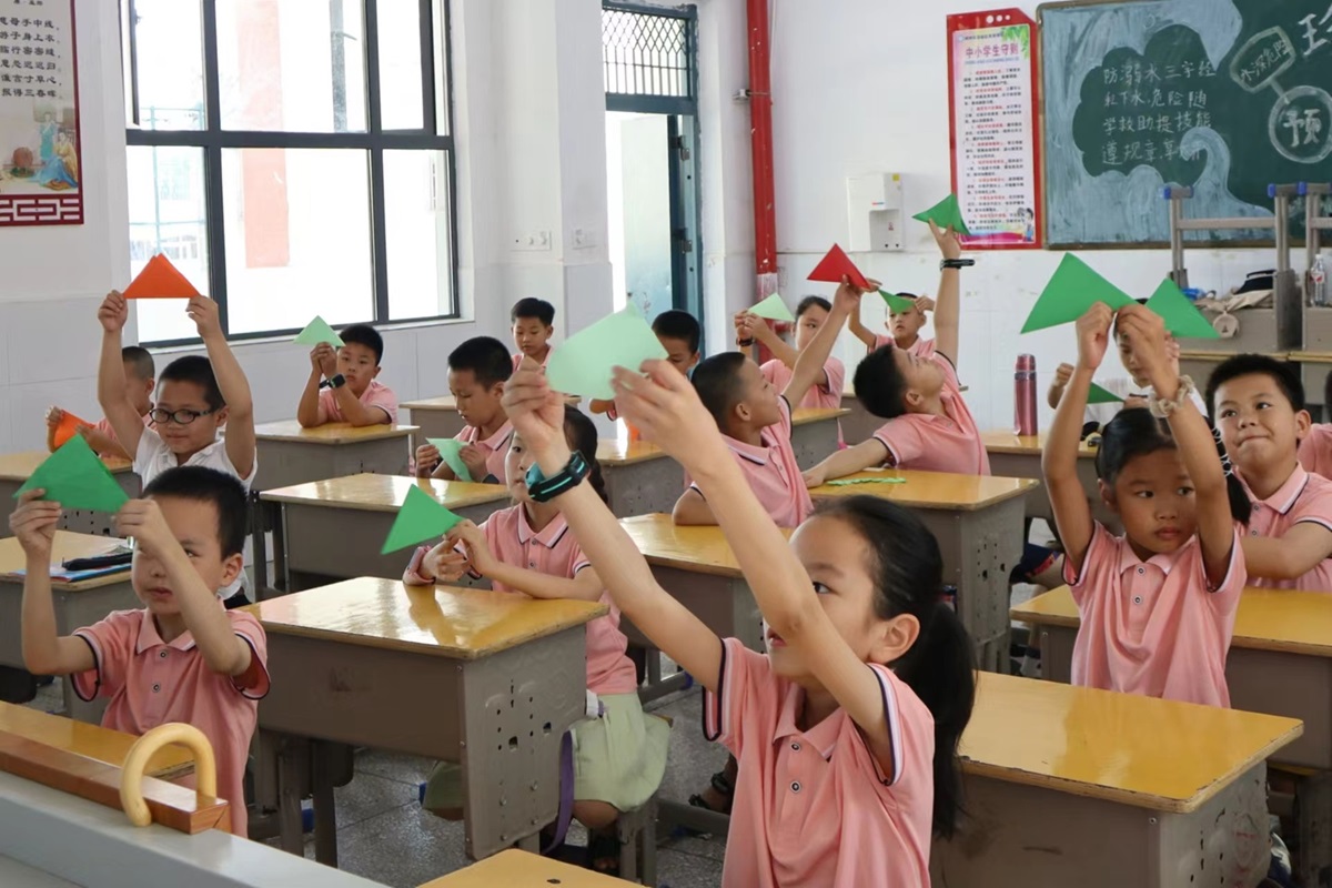 ���_�WԺ�̎�����ϵ���ǻ���������_չϵ����ɫ�Ļ��n��