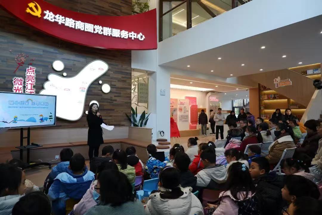 �cϣ��ͬ�У�չ��δ���������댍�`��^(q��)����I���