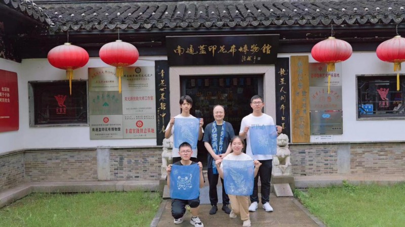 �|�ϴ�W�{�ӡ��F� ���岽���� ��푷��z���аlչ����ƪ�¡�