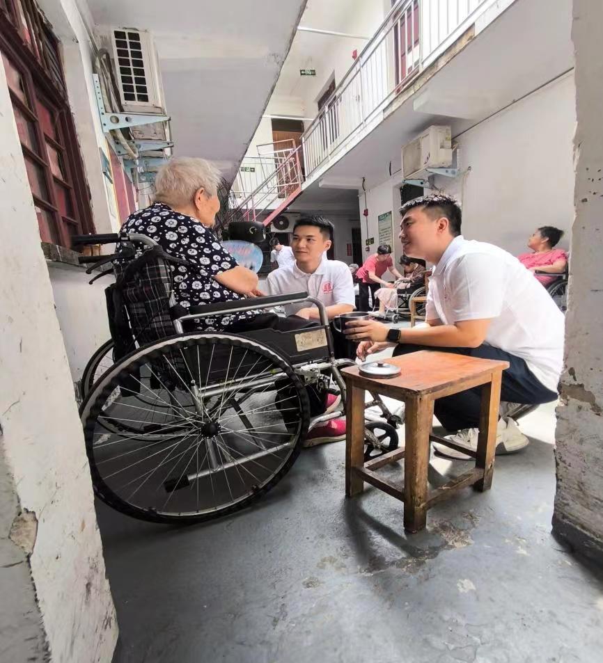 �Ϲ��W(xu��)�����M(j��n)�B(y��ng)��Ժ����I(xi��n)���ģ����f��ů