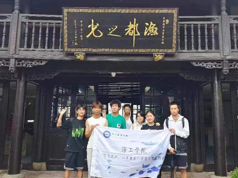 �{ɫ����ʼ����