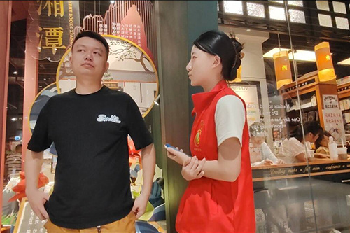 �����������󣬹����Gɫ����