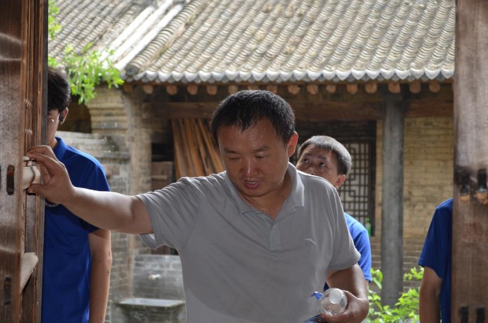 �����y�L�н���,��Ӱ�������³�