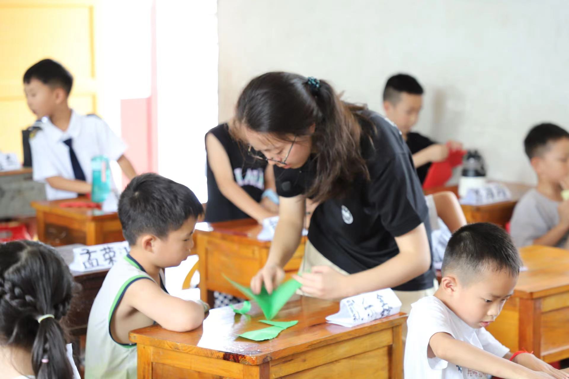 �����c���²����������F�Y������