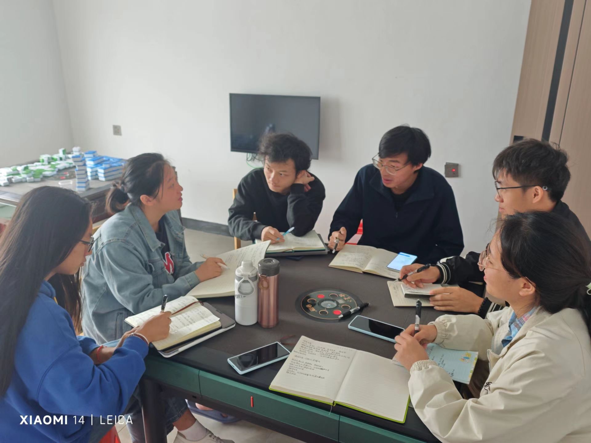 �ഺ���E̤���ɽ픣��ǻ�֮�������a�I·