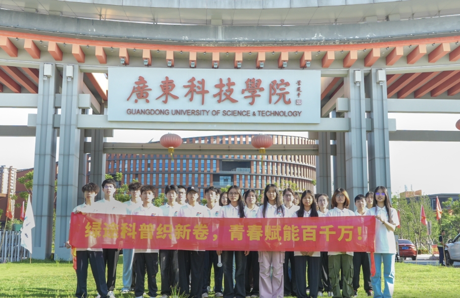 �������l(xi��ng)�� �M�Еr-�V�|��У�W�ӱ������ӣ�������ǧ�f����