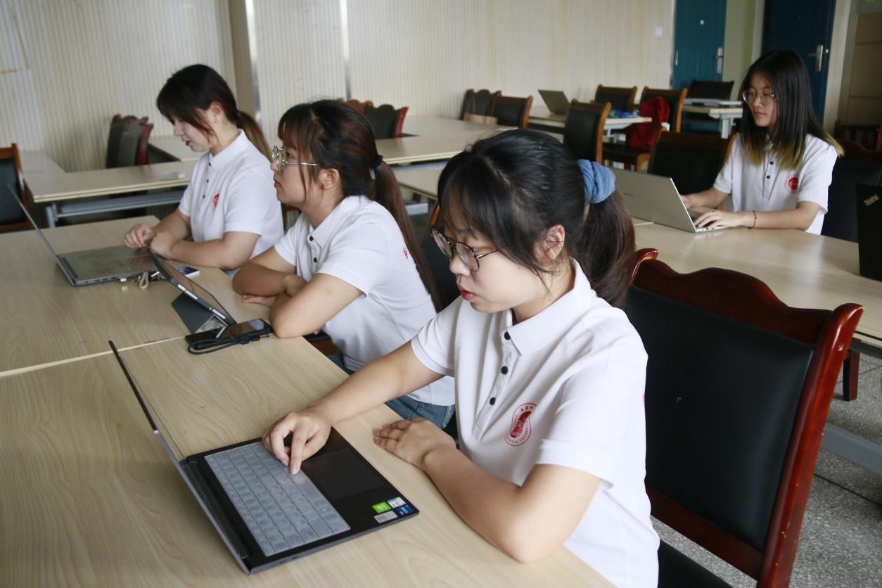 ���l(xi��ng)��֧�̣�̽���韟�ҕ����N(y��n)�ص�ĸ��